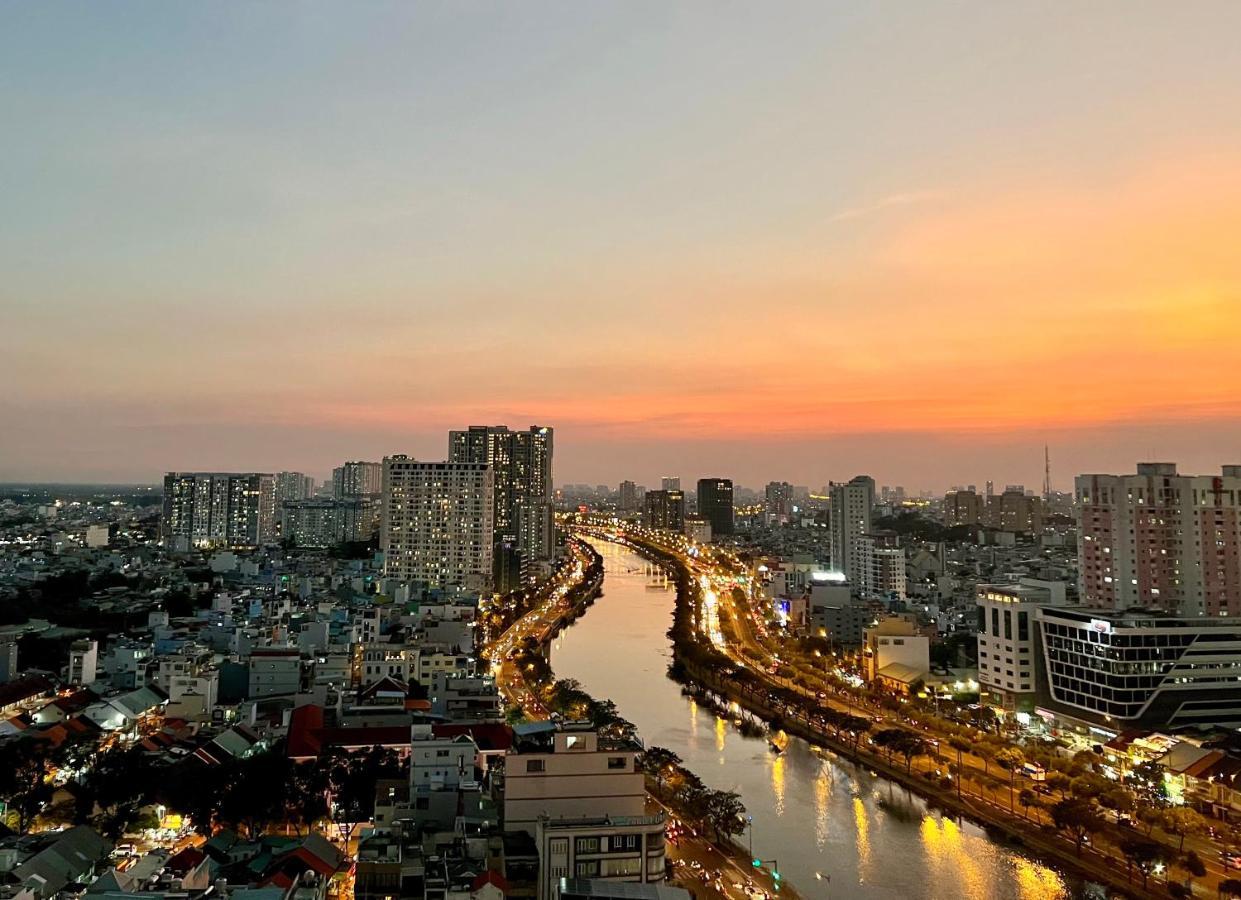 Spacious Saigon - Infinity Pool Signature Bandar Ho Chi Minh Luaran gambar