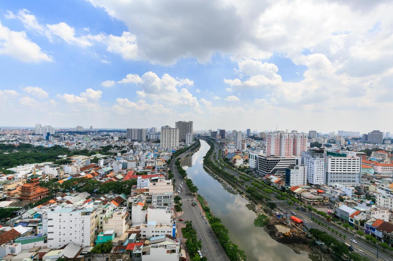 Spacious Saigon - Infinity Pool Signature Bandar Ho Chi Minh Luaran gambar