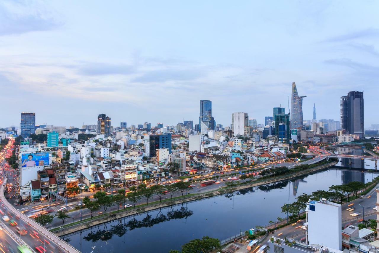 Spacious Saigon - Infinity Pool Signature Bandar Ho Chi Minh Luaran gambar
